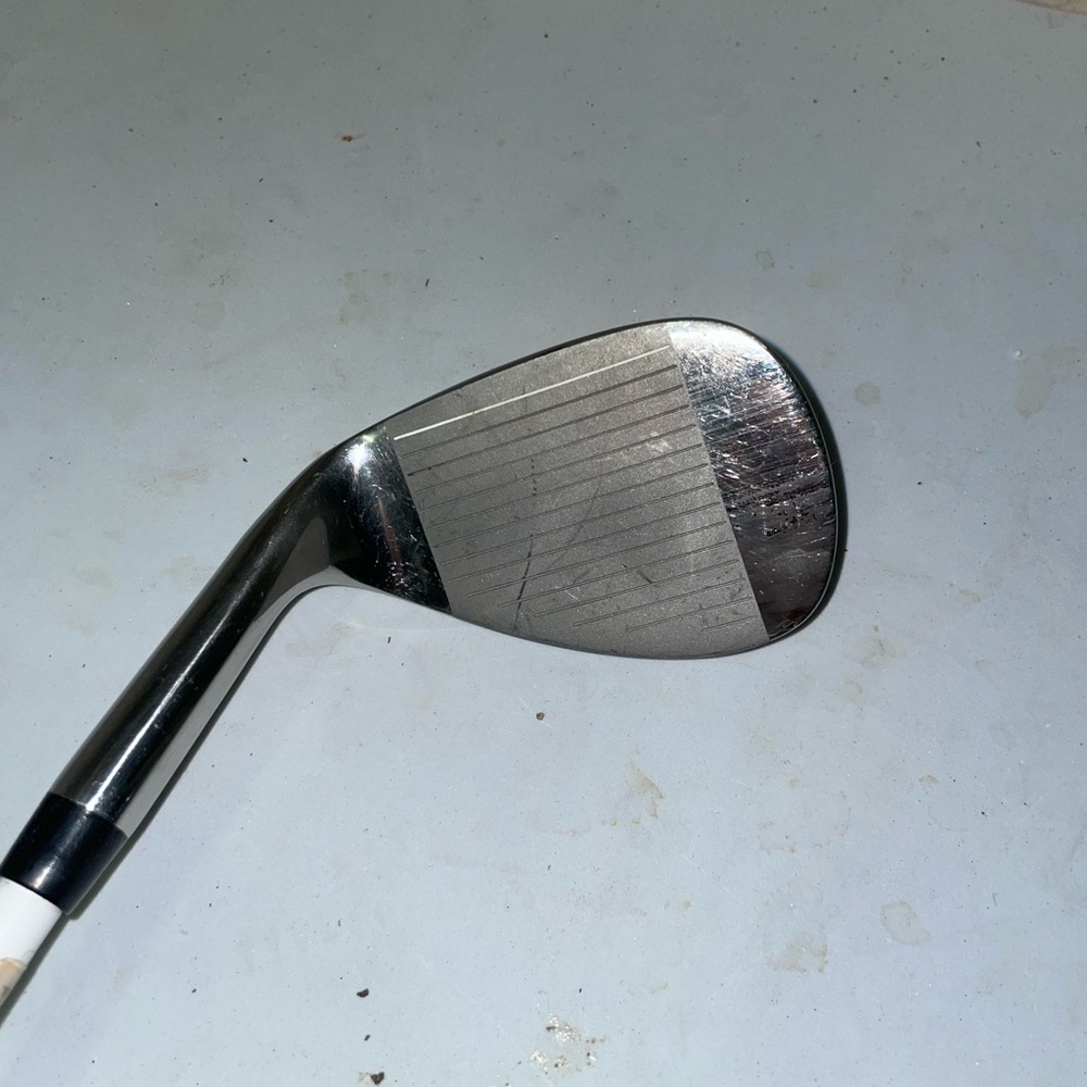 Wilson Harmonized Wedge Women’s 56/12 in excellent condition
